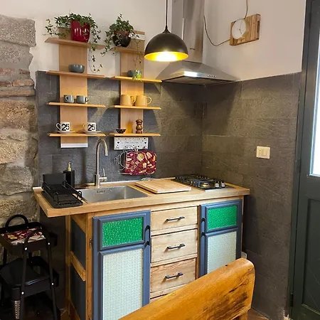 La Casetta Al Centro Di 올비아