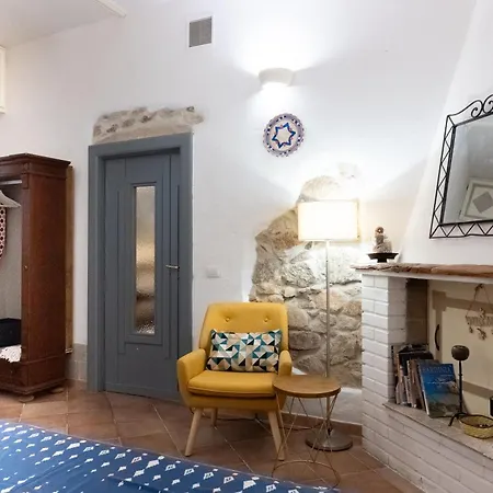 La Casetta Al Centro Di *