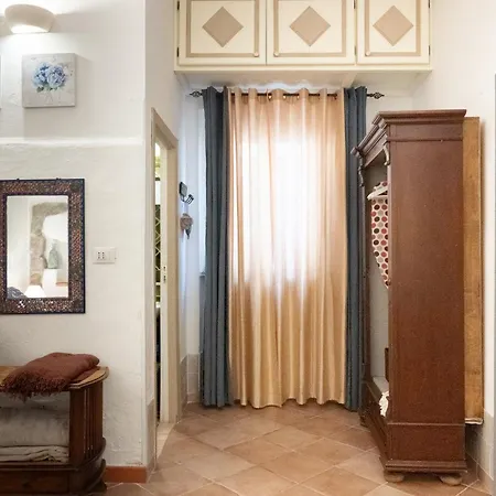 La Casetta Al Centro Di * Όλμπια